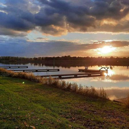Camping Aux Rives Du Soleil Pont-de-Vaux Esterno foto