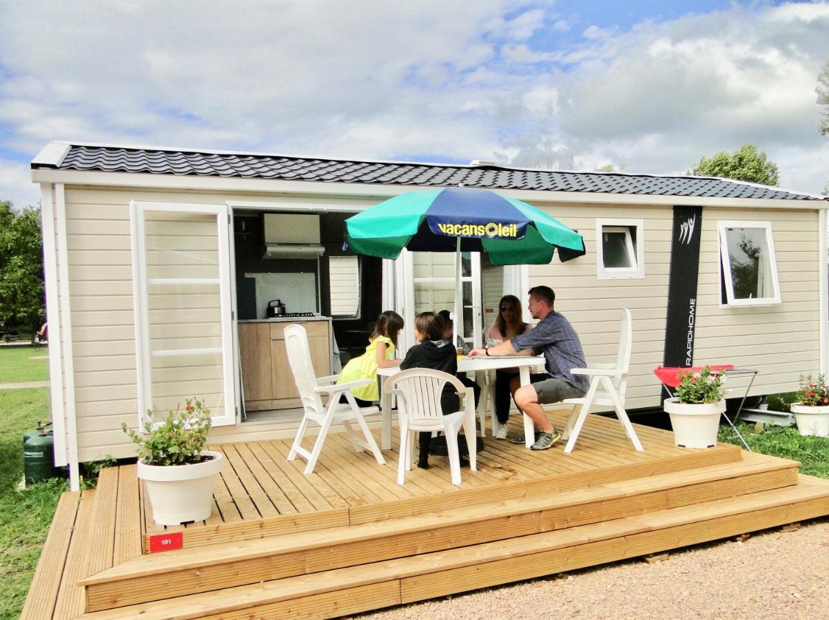 Camping Aux Rives Du Soleil Pont-de-Vaux Esterno foto