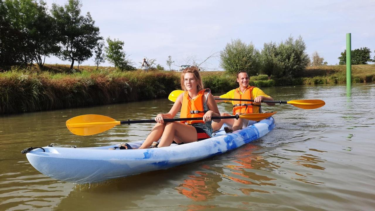 Camping Aux Rives Du Soleil Pont-de-Vaux Esterno foto
